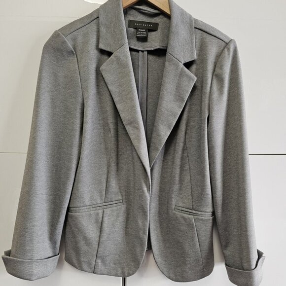 Suzy Shier Short 1-Button Blazer - Picture 3 of 13